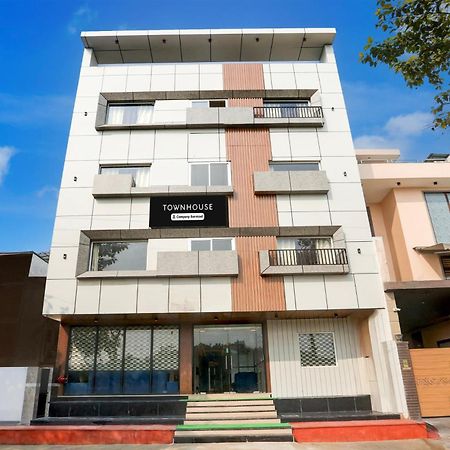Super Townhouse Taj Nagri Phase 2 Formerly Grand Rivera Tajganj Экстерьер фото